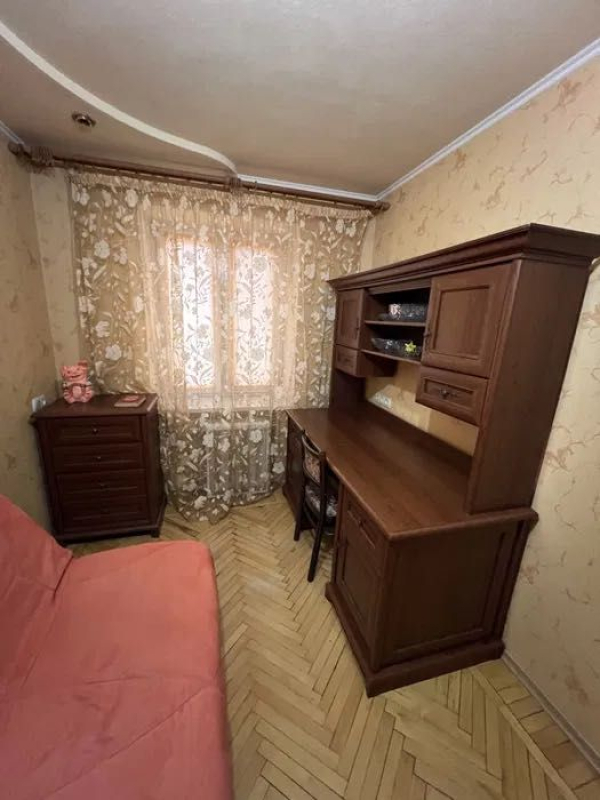 Продается Продажа 3к квартиры на Защитников Украины